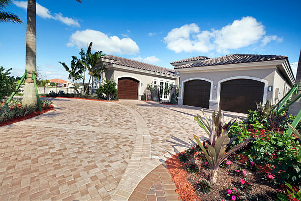 Best Driveway Borders and Edging Pavers in Fellsmere, FL